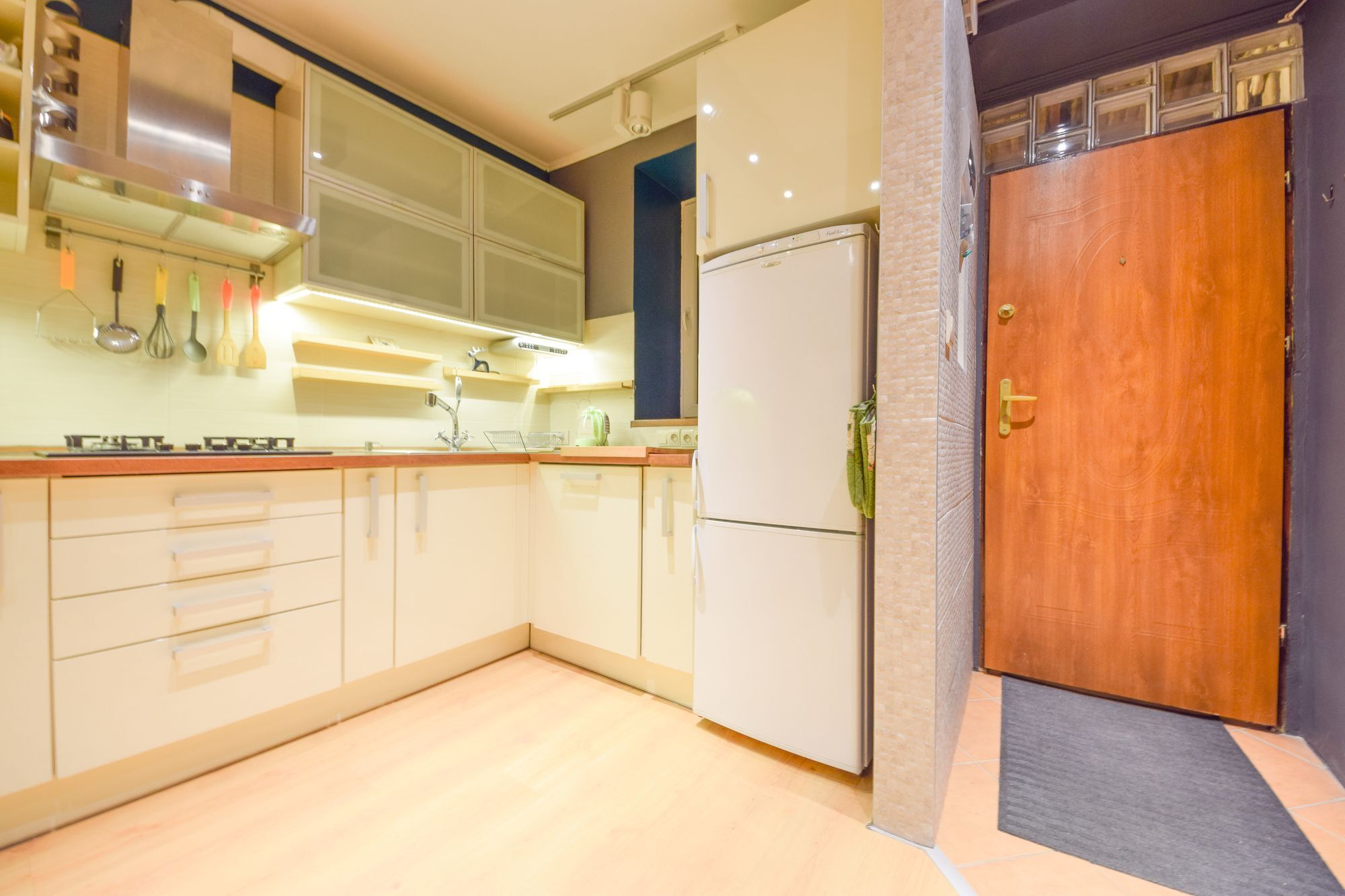 Shortstaypoland Leszno Warszawa